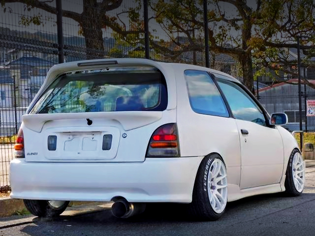 REAR EXTERIOR OF EP91 STARLET GLANZA V to WHITE.