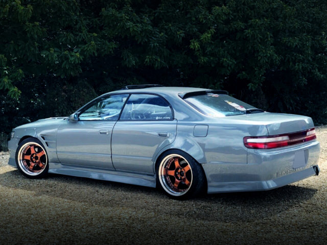 REAR EXTERIOR OF JZX90 CHASER to BMW LIME ROCK GREY.