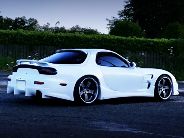 REAR SIDE EXTERIOR OF FD3S RX-7 WIDEBODY.