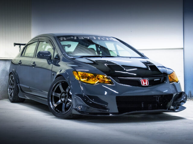 FRONT EXTERIOR OF FD2 CIVIC TYPE-R to GREY.