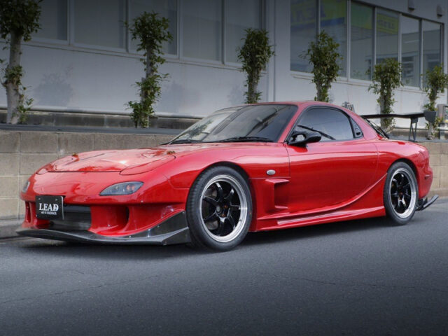 FRONT EXTERIOR OF FD3S RX-7 TYPE-R to RED.