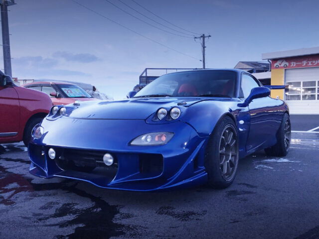 FRONT EXTERIOR OF FD3S RX-7 TYPE-R to BLUE COLOR.