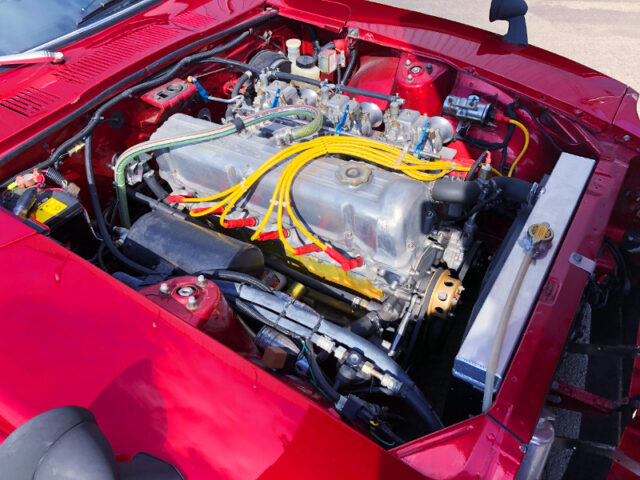 L28 ENGINE with CARBS.