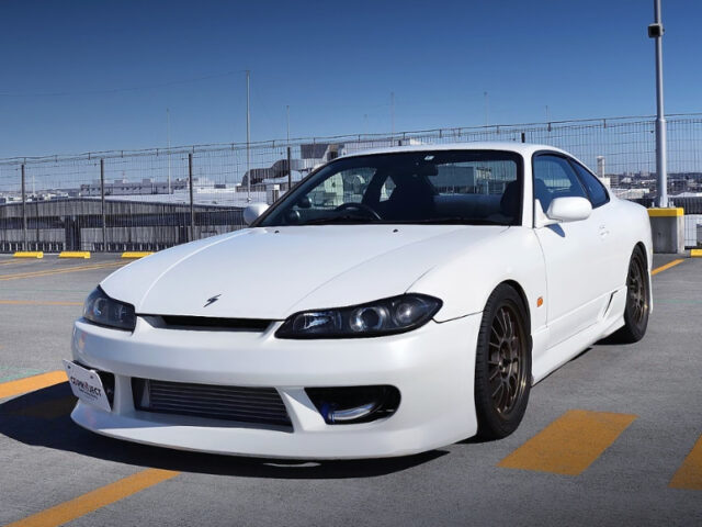 FRONT EXTERIOR OF S15 SILVIA to WHITE.
