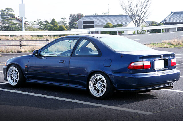 REAR EXTERIOR OF EJ1 CIVIC COUPE.