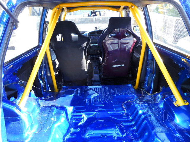 TWO-SEATER And ROLL CAGE.