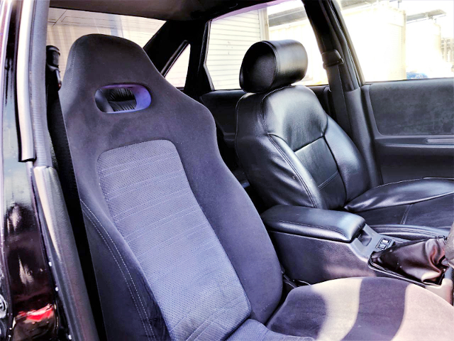 DRIVER'S R33 GT-R GENUINE SEAT.