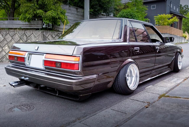 REAR EXTERIOR OF GX71 CRESTA EXCEED TWINCAM 24 with DARK BROWN PAINT.
