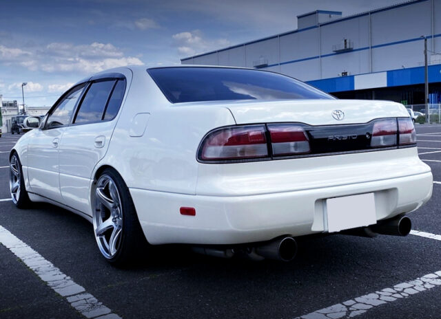 REAR EXTERIOR OF JZS147 ARISTO 3.0V WHITE.