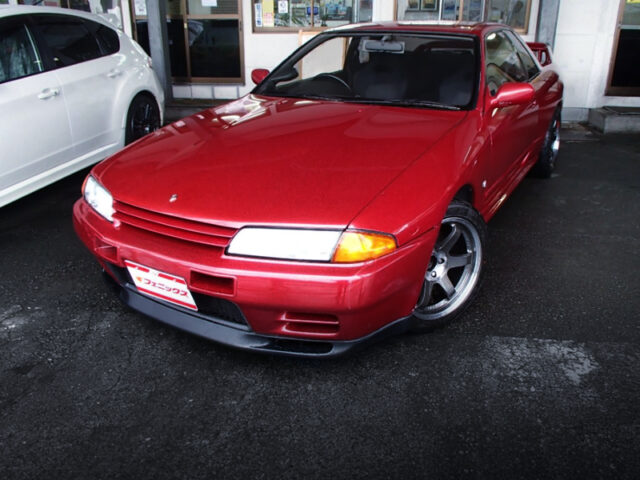 FRONT EXTERIOR OF R32 GT-R RED.