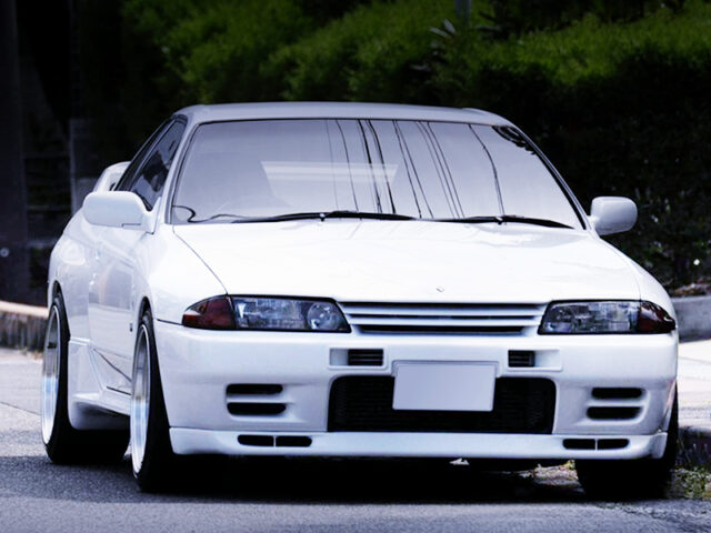 FRONT EXTERIOR OF R32 GTR.