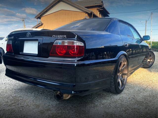 REAR EXTERIOR OF JZX100 CHASER.