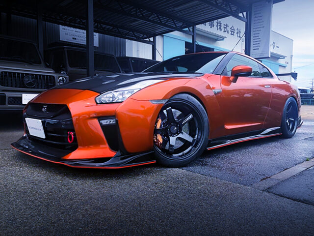 FRONT EXTERIOR OF R35 NISSAN GT-R LHD.