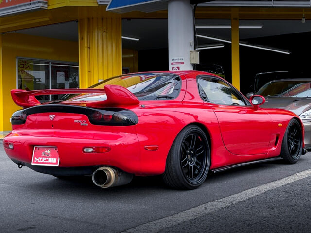 REAR EXTERIOR OF FD3S MAZDA RX7 TYPE-R2.