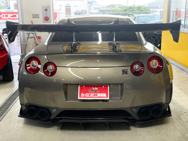 REAR EXTERIOR OF LB-WORKS NISSAN GT-R.