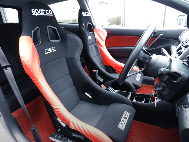 SPARCO FULL BUCKET SEATS INSTALLED EP3 CIVIC TYPE-R INTERIOR.