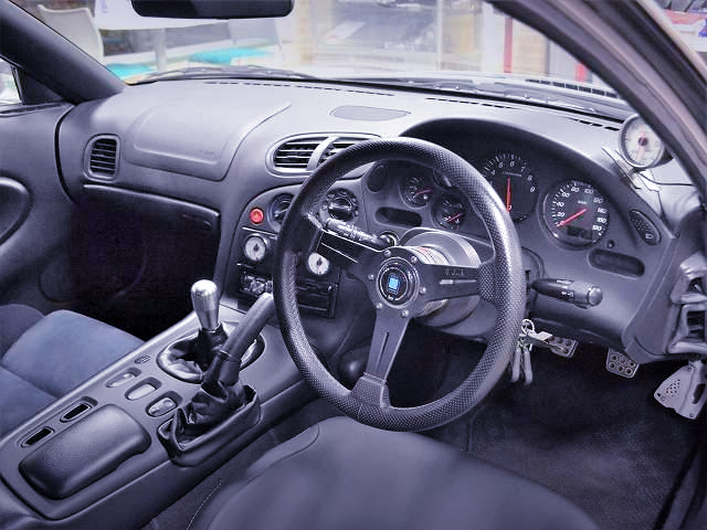 DRIVER'S INTERIOR OF FD3S RX7 TYPE-RS.