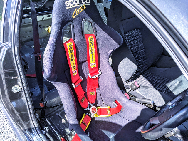 DRIVER'S SPARCO FULL BUCKET SEAT.