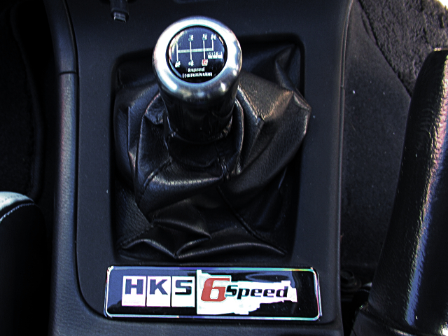 HKS 6-SPEED TRANSMISSION INSTALLED of R33 GT-R.