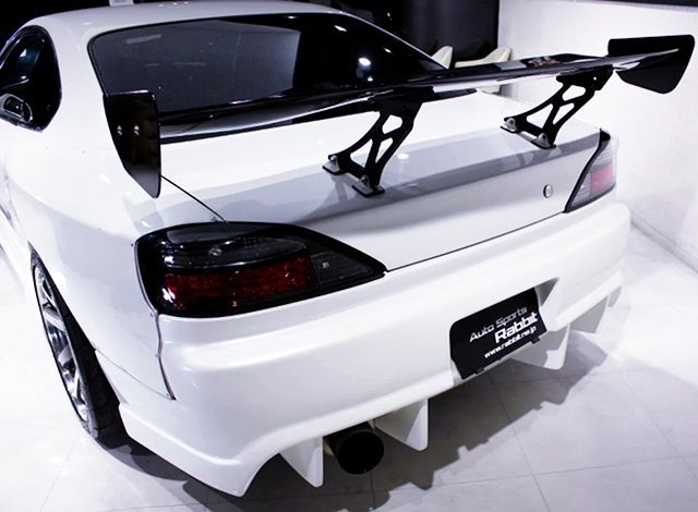 GT-WING on S15 SILVIA.