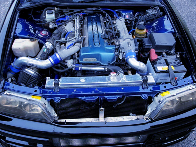 VVT-i 2JZ-GTE 3.0L TWIN TURBO ENGINE into JZX100 CHASER ENGINE ROOM.