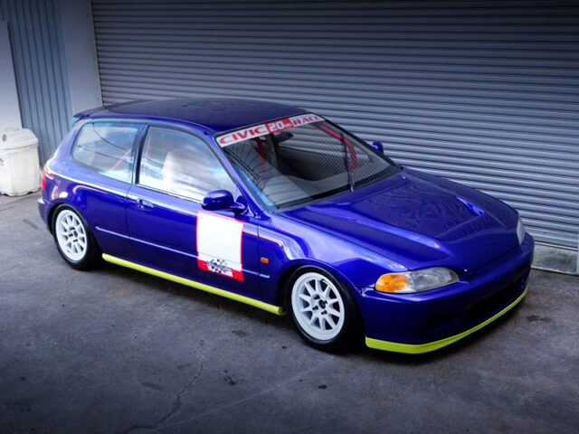 FRONT EXTERIOR of RACE CAR 5th Gen CIVIC HATCHBACK SiR2.