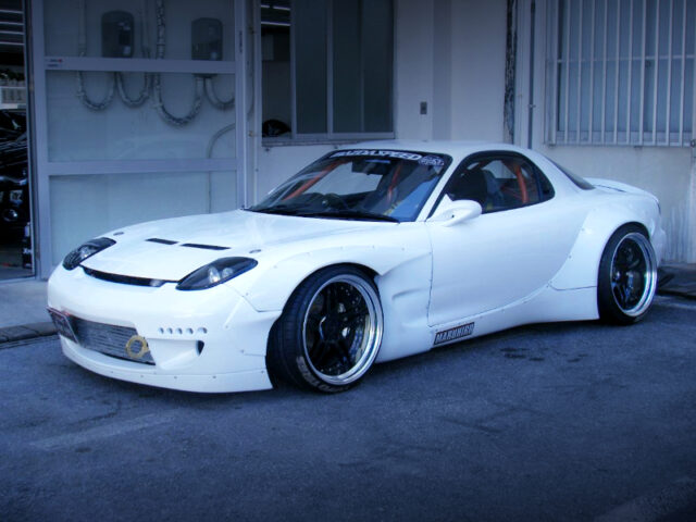 FRONT LEFT-SIDE EXTERIOR of WIDEBODY FD3S RX-7.