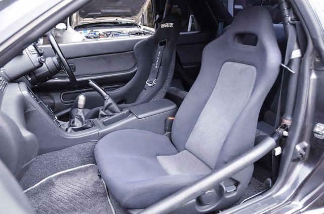 INTERIOR SEATS and ROLL CAGE of R32 GT-R.
