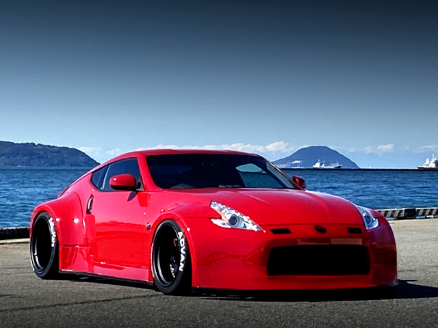 FRONT EXTERIOR of WIDEBODY Z34 FAIRLADY Z
