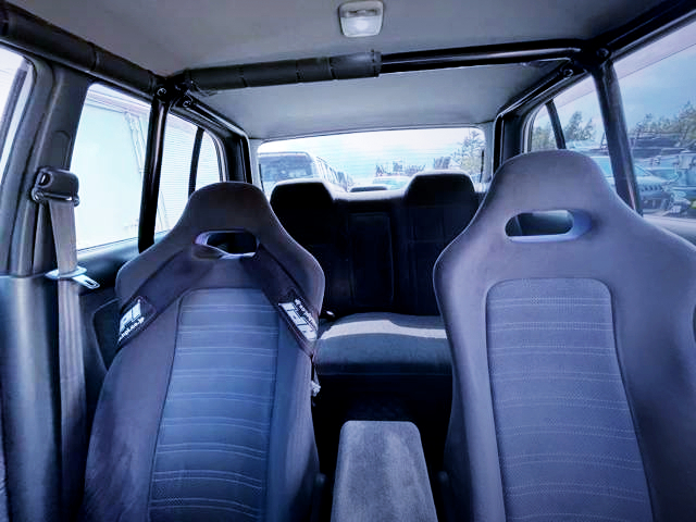 SEATS and ROLL CAGE MODIFIED NISSaN CREW INTERIOR.