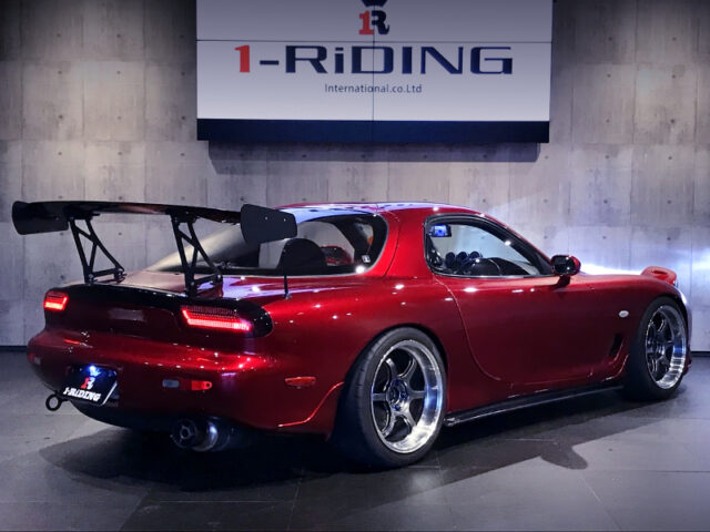 REAR EXTERIOR of RED FD3S EFINI RX-7.