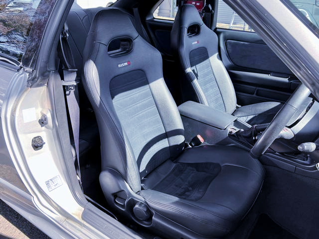 NISMO SEATS of R33 GT-R INTERIOR.