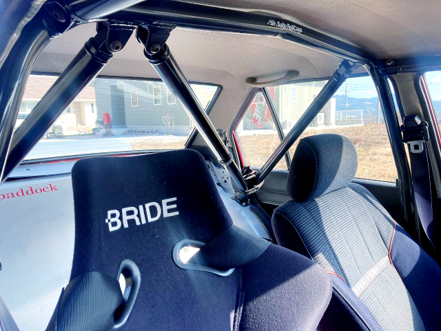 ROLL CAGE and DRIVER'S BRIDE SEAT.