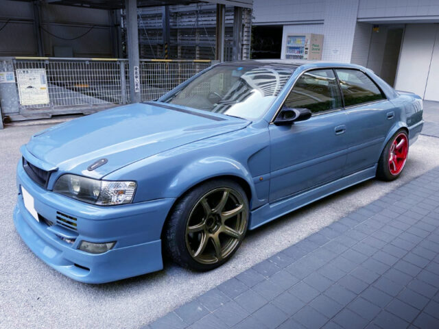 FRONT LEFT SIDE EXTERIOR of JZX100 CHASER.