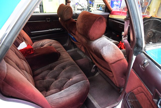 BACKSEAT and FRONT SEATS of GX71 MARK 2 INTERIOR.