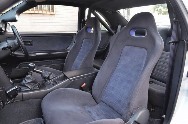 INTERIOR SEATS of R33 GTR VSPEC.