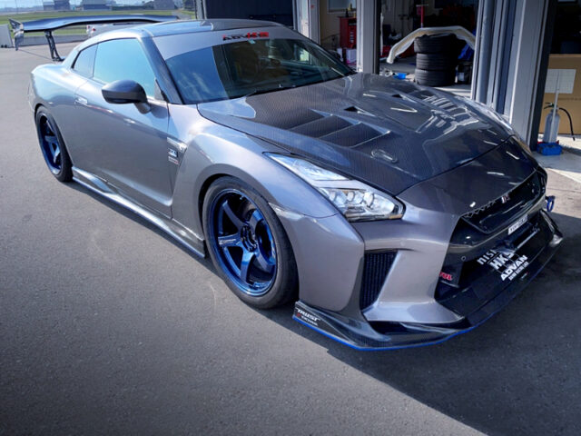 FRONT EXTERIOR of 900PS R35 NISSAN GT-R PREMIUM EDITION.