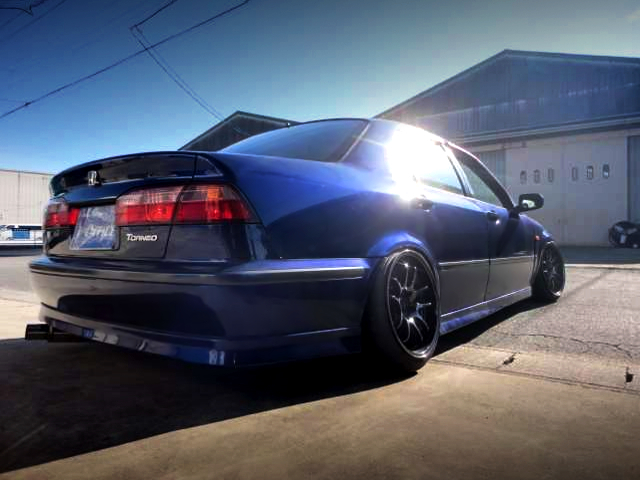 REAR EXTERIOR of STANCE CF4 TORNEO SiR-T.