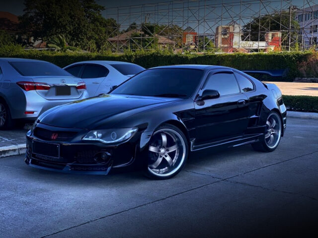 FRONT LEFT-SIDE EXTERIOR of 4th Gen PRELUDE.