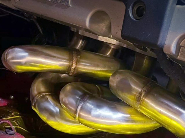 EXHAUST MANIFOLD on K24A.