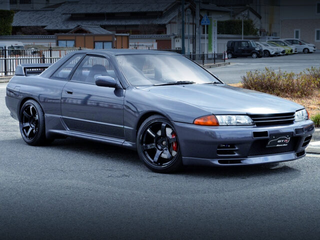 FRONT EXTERIOR of R32GTR.