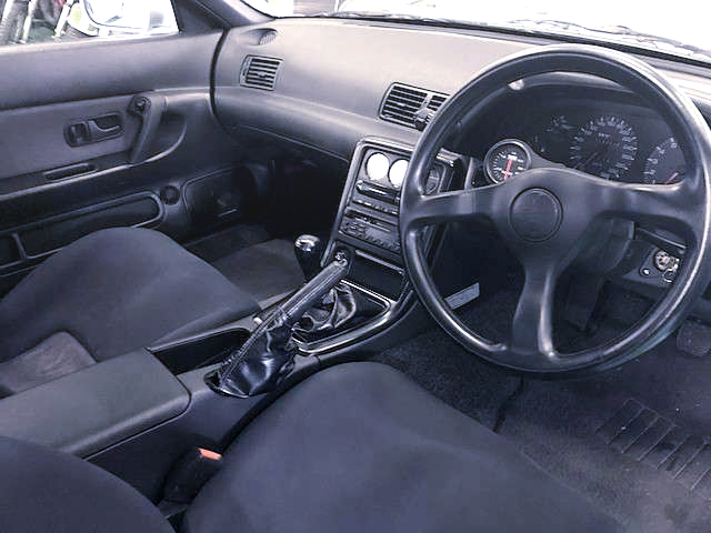 DASHBOARD and STEERING of R32 GT-R INTERIOR.