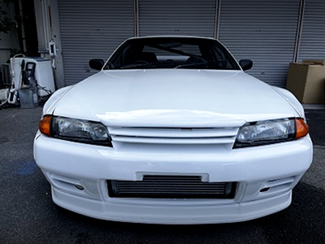 R32GT-R FRONT END CONVERSION of R32 SKYLINE FRONT EXTERIOR.