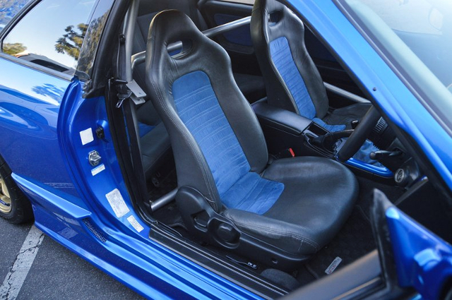 SEATS of MOTOREX R33 GTR.