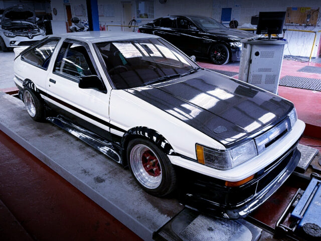 FRONT EXTERIOR of AE86 LEVIN TURBO.