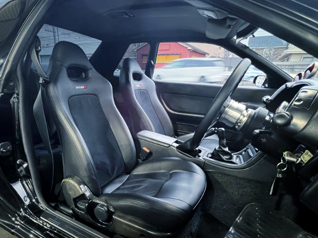 INTERIOR SEATS of R32 SKYLINE GT-R.