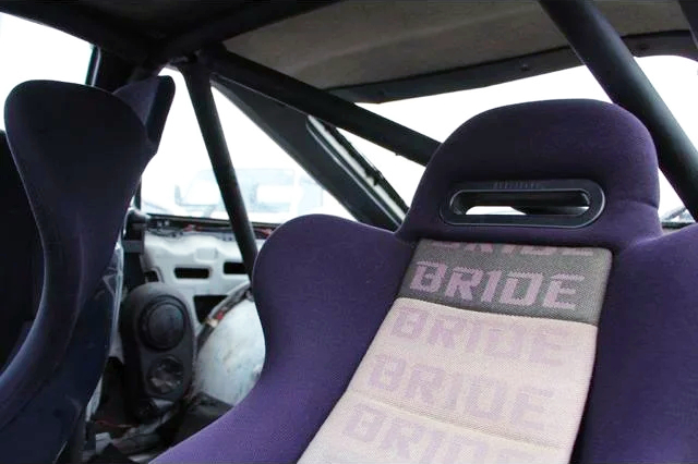 BRIDE SEATS and ROLL CAGE.
