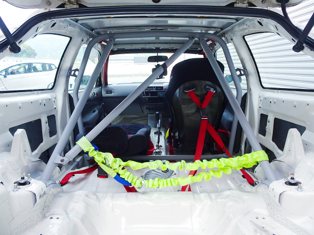 ROLL CAGE SET UP to EK9 CIVIC TYPE-R INTERIOR.