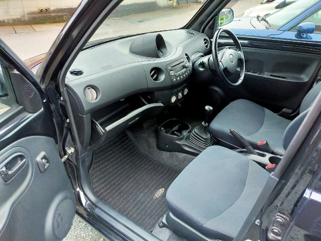 DASHBOARD and MANUAL SHIFT KNOB of L235S ESSE D.