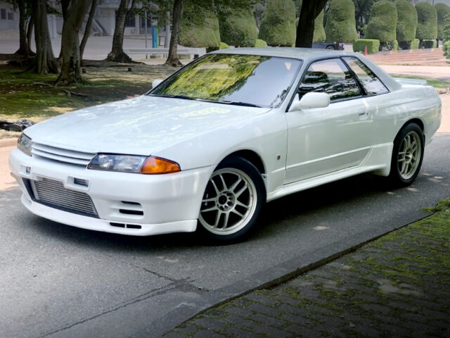 FRONT EXTERIOR of R32 SKYLINE GT-R.